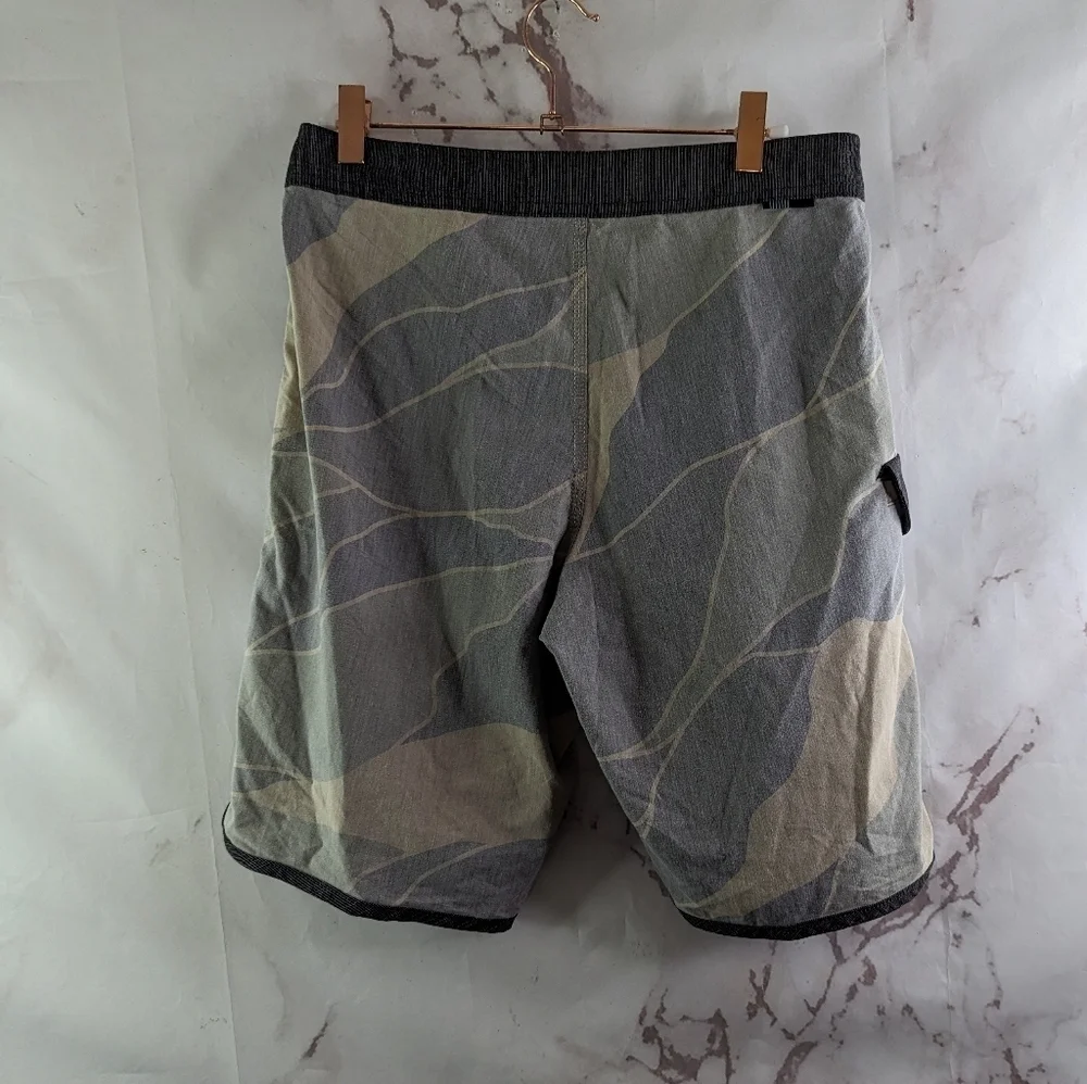 Vissla Swim Trunks Mens 28 Gray Yellow Swim Board Shorts Lace Up Swimming